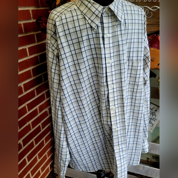 Nautica Men's Buttondown Shirt - Picture 8 of 8